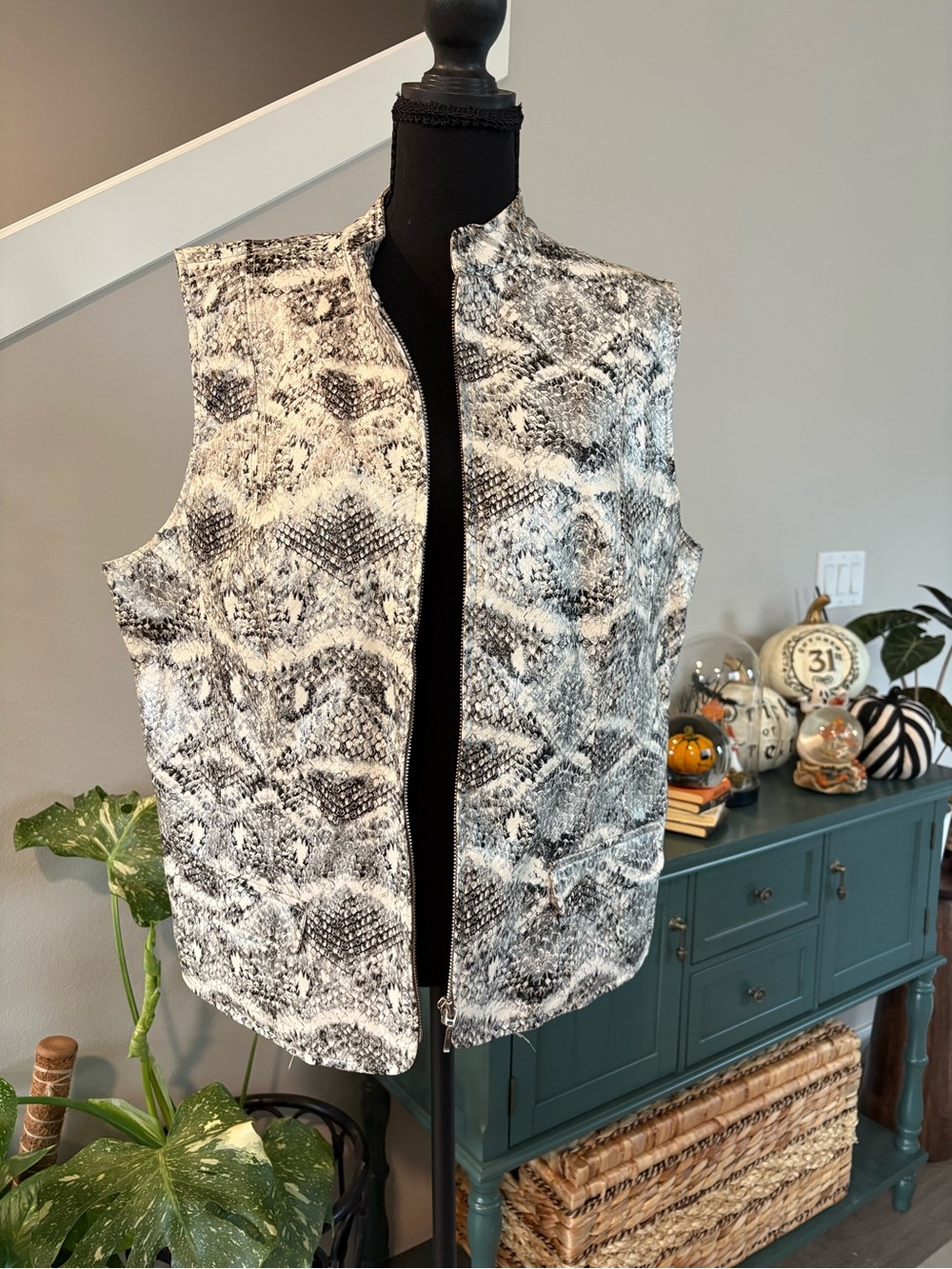 Chico's Black & White Snake-Print Zip Vest